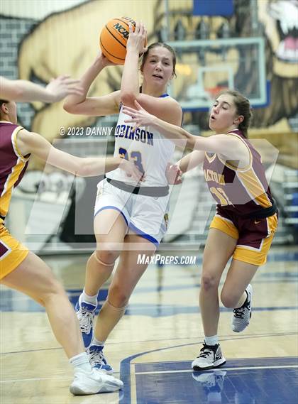 Thumbnail 2 in Oakton @ Robinson (VHSL Class 6 Quarterfinal) photogallery.