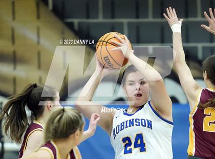 Thumbnail 1 in Oakton @ Robinson (VHSL Class 6 Quarterfinal) photogallery.