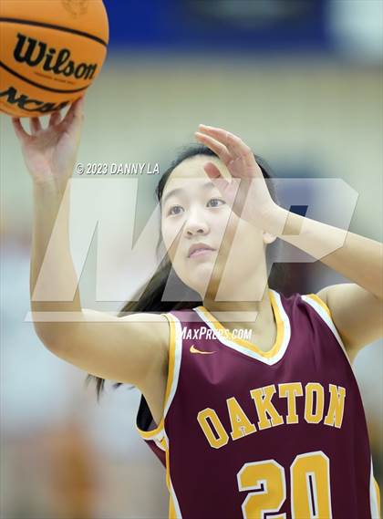 Thumbnail 2 in Oakton @ Robinson (VHSL Class 6 Quarterfinal) photogallery.