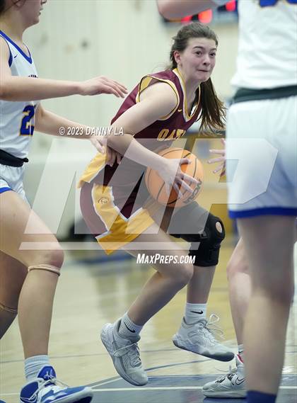 Thumbnail 2 in Oakton @ Robinson (VHSL Class 6 Quarterfinal) photogallery.