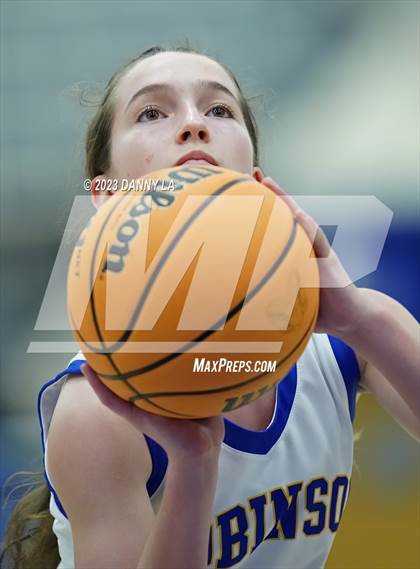 Thumbnail 2 in Oakton @ Robinson (VHSL Class 6 Quarterfinal) photogallery.