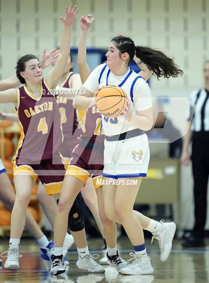 Thumbnail 2 in Oakton @ Robinson (VHSL Class 6 Quarterfinal) photogallery.