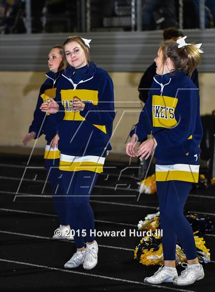 Thumbnail 2 in Decatur vs. Stephenville (UIL 4A Bi-District Playoff) photogallery.