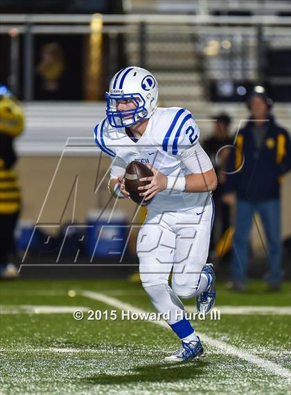 Thumbnail 3 in Decatur vs. Stephenville (UIL 4A Bi-District Playoff) photogallery.