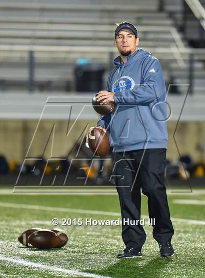 Thumbnail 2 in Decatur vs. Stephenville (UIL 4A Bi-District Playoff) photogallery.