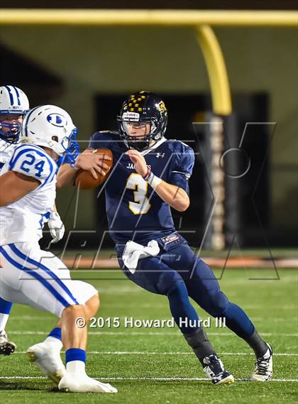 Thumbnail 2 in Decatur vs. Stephenville (UIL 4A Bi-District Playoff) photogallery.