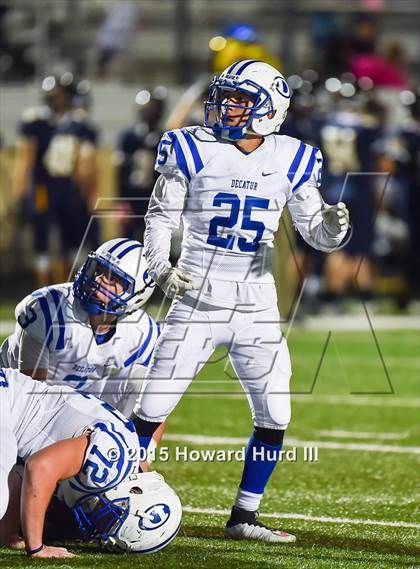 Thumbnail 3 in Decatur vs. Stephenville (UIL 4A Bi-District Playoff) photogallery.