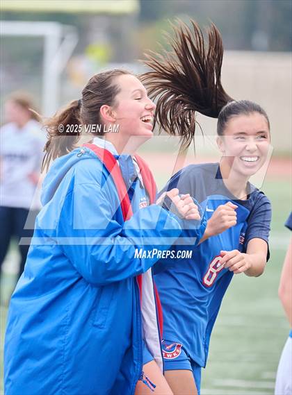 Thumbnail 3 in Urban @ Tamalpais photogallery.