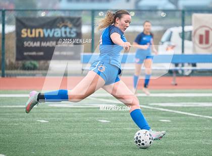 Thumbnail 2 in Urban @ Tamalpais photogallery.