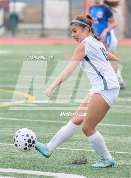 Thumbnail 3 in Urban @ Tamalpais photogallery.