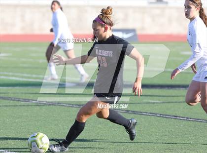 Thumbnail 1 in Kofa vs. San Clemente (25th Annual SoCal Soccer Classic) photogallery.