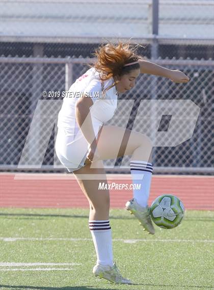 Thumbnail 1 in Kofa vs. San Clemente (25th Annual SoCal Soccer Classic) photogallery.