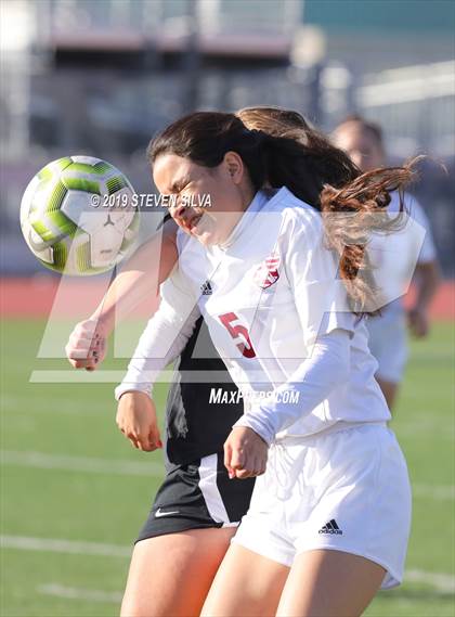 Thumbnail 3 in Kofa vs. San Clemente (25th Annual SoCal Soccer Classic) photogallery.