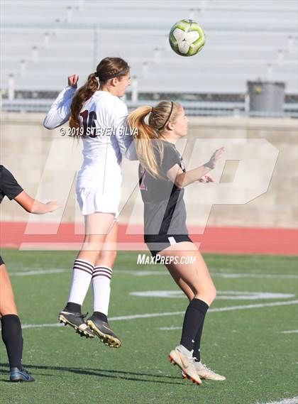 Thumbnail 2 in Kofa vs. San Clemente (25th Annual SoCal Soccer Classic) photogallery.