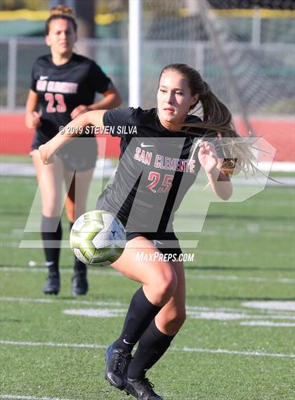 Thumbnail 2 in Kofa vs. San Clemente (25th Annual SoCal Soccer Classic) photogallery.