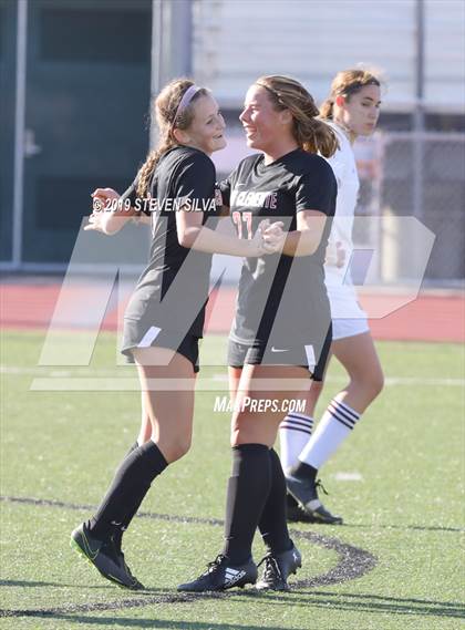 Thumbnail 1 in Kofa vs. San Clemente (25th Annual SoCal Soccer Classic) photogallery.