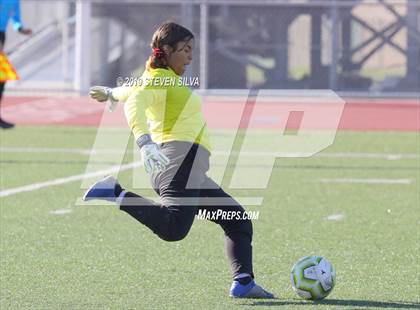Thumbnail 3 in Kofa vs. San Clemente (25th Annual SoCal Soccer Classic) photogallery.