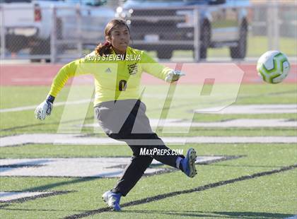 Thumbnail 2 in Kofa vs. San Clemente (25th Annual SoCal Soccer Classic) photogallery.
