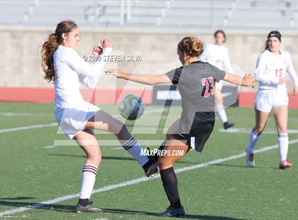 Thumbnail 1 in Kofa vs. San Clemente (25th Annual SoCal Soccer Classic) photogallery.