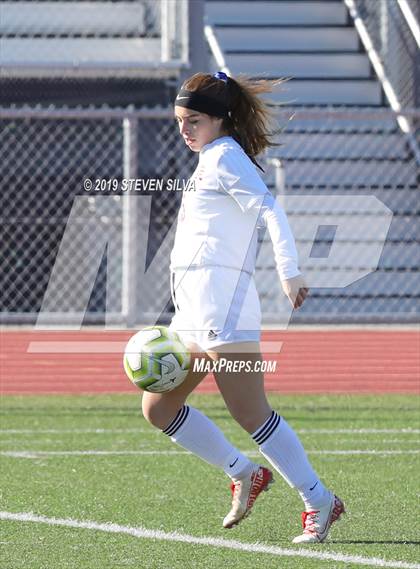 Thumbnail 1 in Kofa vs. San Clemente (25th Annual SoCal Soccer Classic) photogallery.