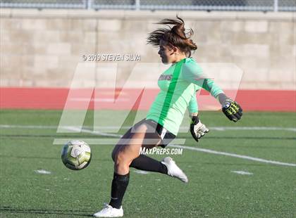 Thumbnail 1 in Kofa vs. San Clemente (25th Annual SoCal Soccer Classic) photogallery.