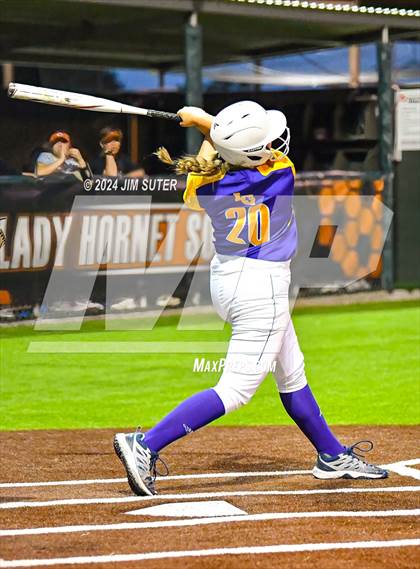Thumbnail 2 in Caldwell vs La Grange photogallery.