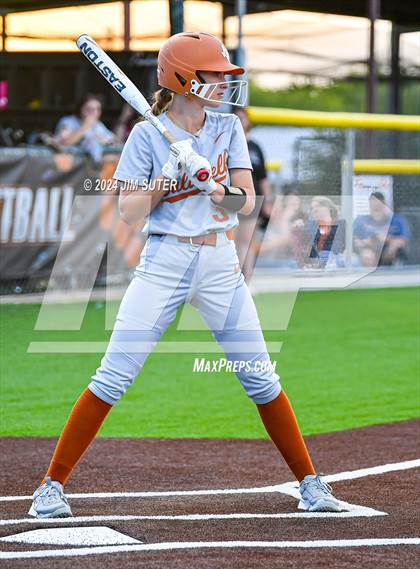 Thumbnail 3 in Caldwell vs La Grange photogallery.