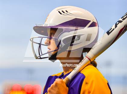 Thumbnail 3 in Caldwell vs La Grange photogallery.