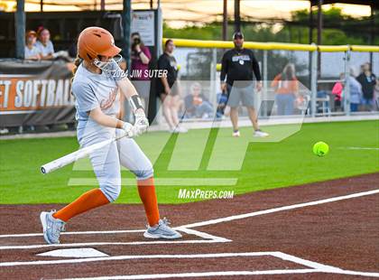 Thumbnail 2 in Caldwell vs La Grange photogallery.