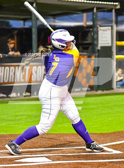 Thumbnail 2 in Caldwell vs La Grange photogallery.