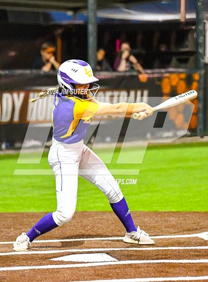 Thumbnail 3 in Caldwell vs La Grange photogallery.