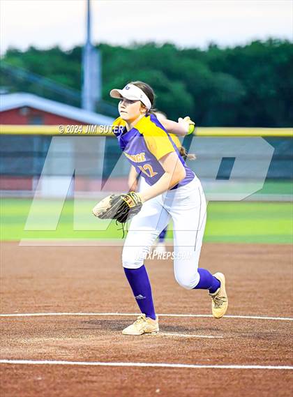 Thumbnail 2 in Caldwell vs La Grange photogallery.