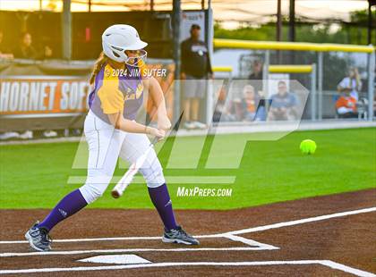 Thumbnail 2 in Caldwell vs La Grange photogallery.