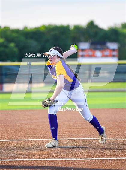 Thumbnail 1 in Caldwell vs La Grange photogallery.