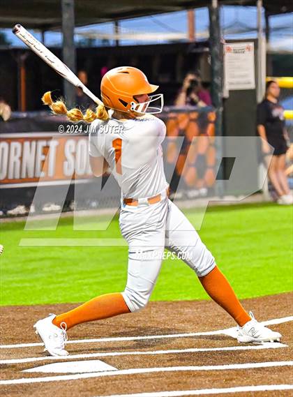 Thumbnail 2 in Caldwell vs La Grange photogallery.