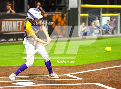 Thumbnail 2 in Caldwell vs La Grange photogallery.