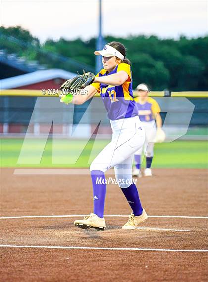 Thumbnail 1 in Caldwell vs La Grange photogallery.