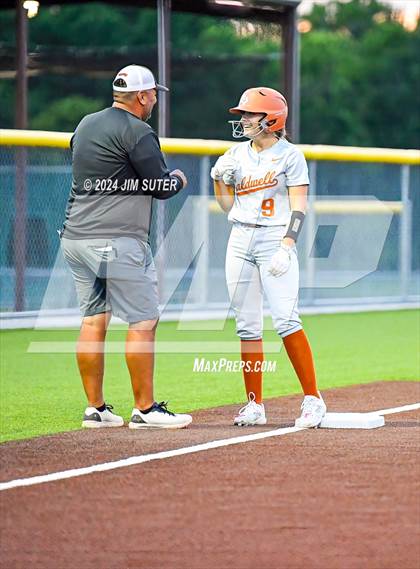 Thumbnail 2 in Caldwell vs La Grange photogallery.