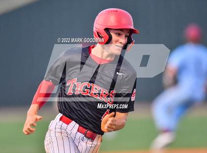 Thumbnail 3 in Katy @ Tompkins photogallery.