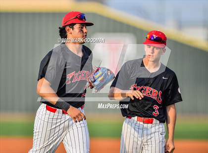 Thumbnail 2 in Katy @ Tompkins photogallery.