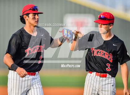 Thumbnail 1 in Katy @ Tompkins photogallery.