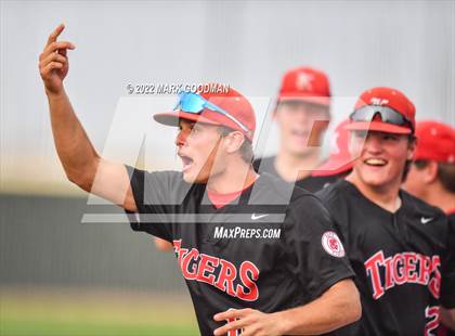 Thumbnail 2 in Katy @ Tompkins photogallery.