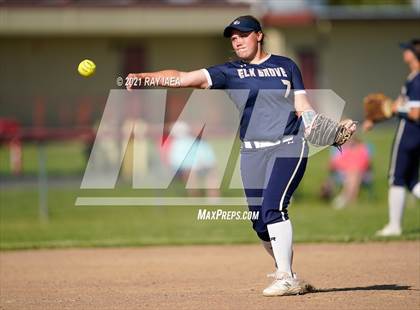 Thumbnail 2 in Elk Grove @ Pleasant Grove photogallery.
