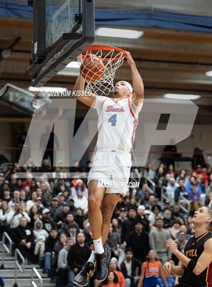 Thumbnail 1 in O'Dea @ Rainier Beach (WIAA District 2 Final) photogallery.