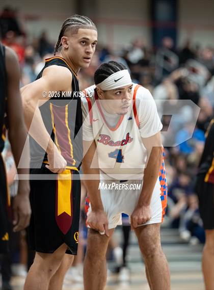 Thumbnail 2 in O'Dea @ Rainier Beach (WIAA District 2 Final) photogallery.