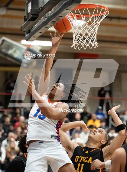 Thumbnail 3 in O'Dea @ Rainier Beach (WIAA District 2 Final) photogallery.