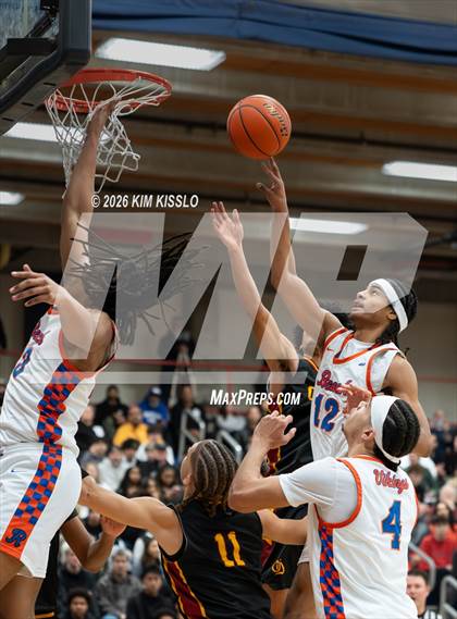 Thumbnail 1 in O'Dea @ Rainier Beach (WIAA District 2 Final) photogallery.