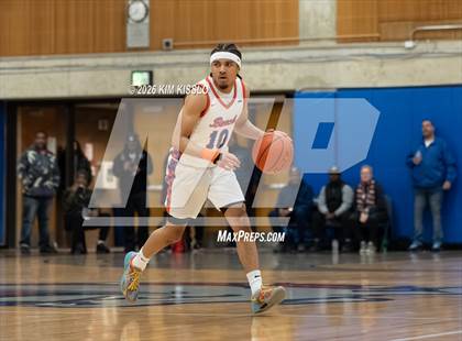Thumbnail 1 in O'Dea @ Rainier Beach (District 2 Final) photogallery.