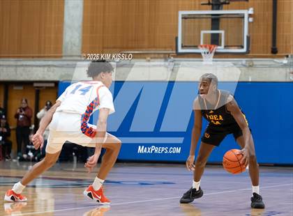 Thumbnail 1 in O'Dea @ Rainier Beach (District 2 Final) photogallery.