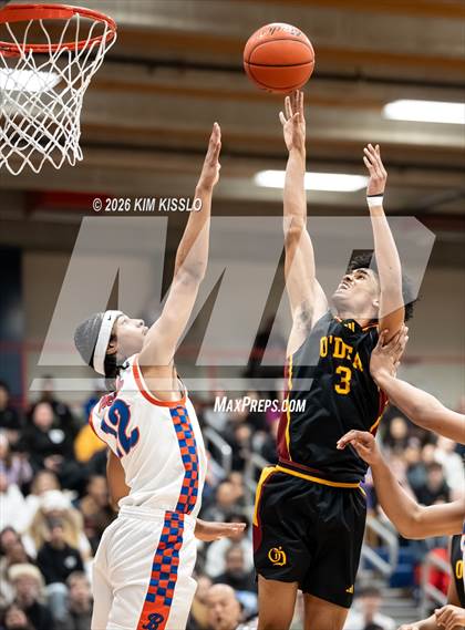 Thumbnail 3 in O'Dea @ Rainier Beach (WIAA District 2 Final) photogallery.